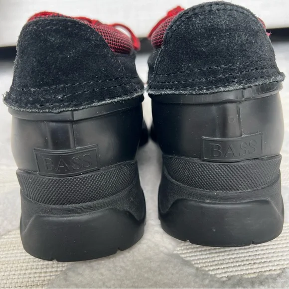BASS Anchorage Low Top Suede & Rubber Duck Boot Shoes Women 9M Lace Up Black Red - Picture 8 of 16